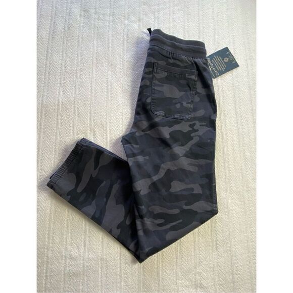 DEMOCRACY Small HIGH RISE CAMOUFLAGE PRINT JOGGERS - Picture 5 of 8